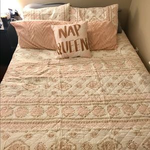Floral quilt set